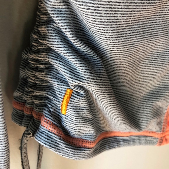 🧡 Lucy Dashing Stripes Athletic Long-Sleeve Top - Picture 7 of 8